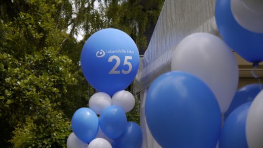 Ballondruck Riesenballon Kombination aus Latexballons