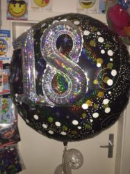 grosser Folienballon zum 18. Geburtstag
