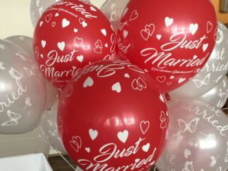 Buchstaben-Ballons Just Married - Rot - Deko-Girlande